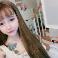 喜欢你的微笑和调皮的嘴角 想到你就会笑 你说这