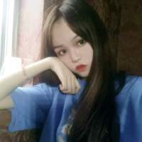 趁你还年轻去绿你想绿的人 两个人各怀心事相拥在