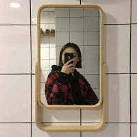 短发女头 天空下起了大雨，淋湿