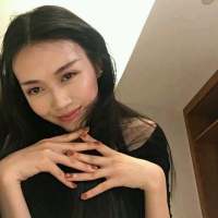 越长大越孤单 拥有着恋人的称呼，却