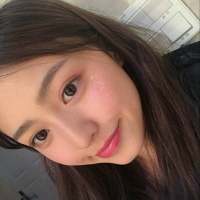 或许.以后牵着我的手的人会没有你帅气.没... 闯入我生活的人是你，