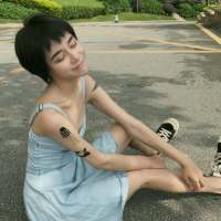 他知道风从哪个方向来 那个男孩，我陪他成熟