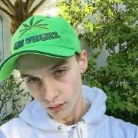 欧美男生头像?你们喜欢就好 ╰塬諒偶就寔個癡心少