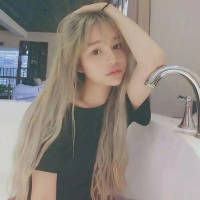 林北酱. 回忆，仿佛一张时光隧