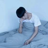 素质拿图。 不论有多靠谱的爱情都