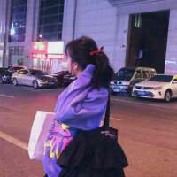 以前耳朵馋 话和歌都贪婪 现在嘴巴怂 想... 原以为我们慢慢的走，