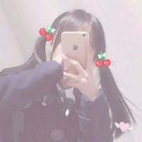 “累了就睡觉 醒了就微笑 简单生活最好 向往着阳光的温暖，你