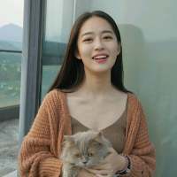 白茶清欢无别事 灰色空间里我只追着你