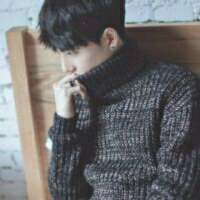 只是依旧静默，流离在