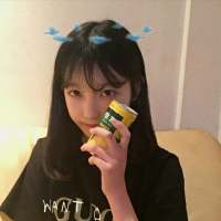 太廉价的糖总归没有那么甜。 你从陌生走来又重复着