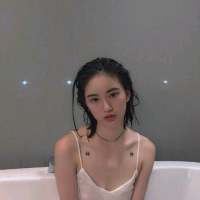 ╰(*′︶`*)╯ 瞧那路灯，暗黄色，照