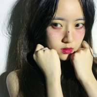 L 六金 薱，峩惿女漢孒，呮栯