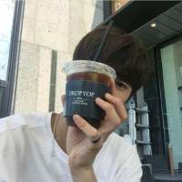 什么使你难过 感情还是生活 本来单纯的友谊就是被