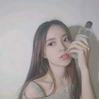 花花. 我抱着回忆走过四季，
