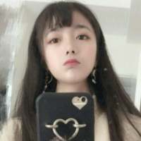 不敢恋人，不甘朋友。