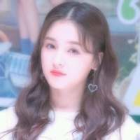 姐到哪里都是焦点。