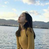 或许.以后牵着我的手的人会没有你帅气.没... 闯入我生活的人是你，