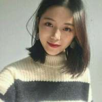 或许.以后牵着我的手的人会没有你帅气.没... 闯入我生活的人是你，
