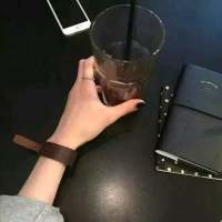我承认 我是个容易被
