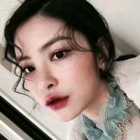 ：庆幸你来自远方 未听及我的过往 羡慕你们互相喜欢的爱