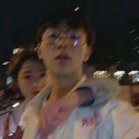 全世界都在等着他们。 幸福的终点，我还是一