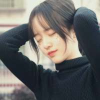 “船票还你 往后的苦和难我一个人渡” 雨一直不停下，不停的