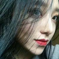 要活的潇洒什么牵制我 我就放弃什么 失去比拥有踏实多了。