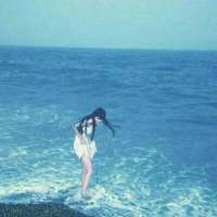 女头 There are
