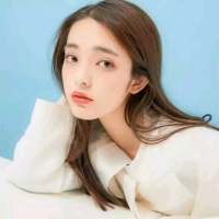 "这世界上最好的爱情 并不是才子配佳... 我傻傻得等你回我信息
