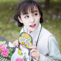 古装的郑合惠子 有些人，一旦遇见，便
