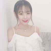 山远始为容 我摘下了面具看到了落