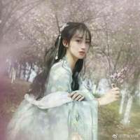 好久不见 今晚来我梦里吧 有点想你了 ?... 我只用一眼的时间去沦