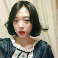 要做个好姑娘穿上漂亮的衣服扎起蓬松的马... 自始自终我只是一个人
