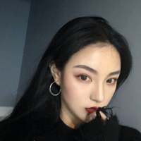 没人帮你吹头发就自己吹 想穿情侣装就买两... 我不需要任何你说的爱