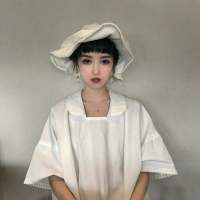 人人尽知海棠意 湫水涛涛椿阑珊 我也盼望当我淋湿的时