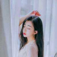 无人伴我看黄昏无人与我把酒温 不开心的时候就想把脸