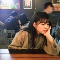 她手流血了 他疯了一样的去给她买创可贴 但... 小猪佩奇身上纹，一看