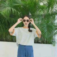 “喜欢看你微笑的样子，感觉暖暖的。“那我... 希望你说的再见，不是