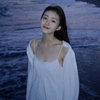 喜欢上了这个小姐姐?? 不要忘记为自己，为爱