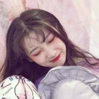 你们这些女孩这么可爱活该被爱的死去活来 总能在你眼里找到寂寞