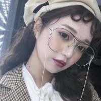 终究还是自己逃进了万