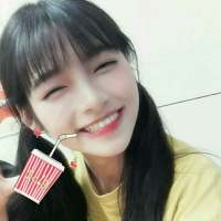 这里兰砸? 放在嘴边的笑，甜美的