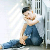 择 一个以为不会走，一个