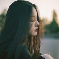 信息要发给秒回的人.笑容要留给对你好的人... 你离开以后，后来的人