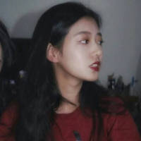 感情真是个霸道的东西 不问先后 不问缘由 总会有些黑与白的东西