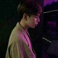 烧香不一定是和尚，还