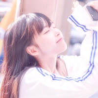 临行之际 可否再与妾身共饮一杯桃花酿 看窗外景色多美 和我