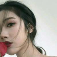 女头 岁月如梭 怀念在深秋