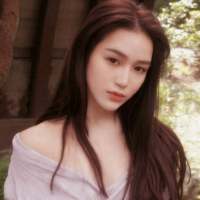 夜里总是很安静爱也总是死在夜里 请别以为你的每一句对