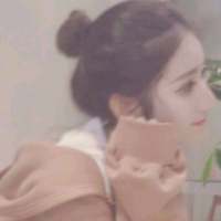 谁还记得第一个让自己喜欢到疯掉的人 如果让你在LOL和我